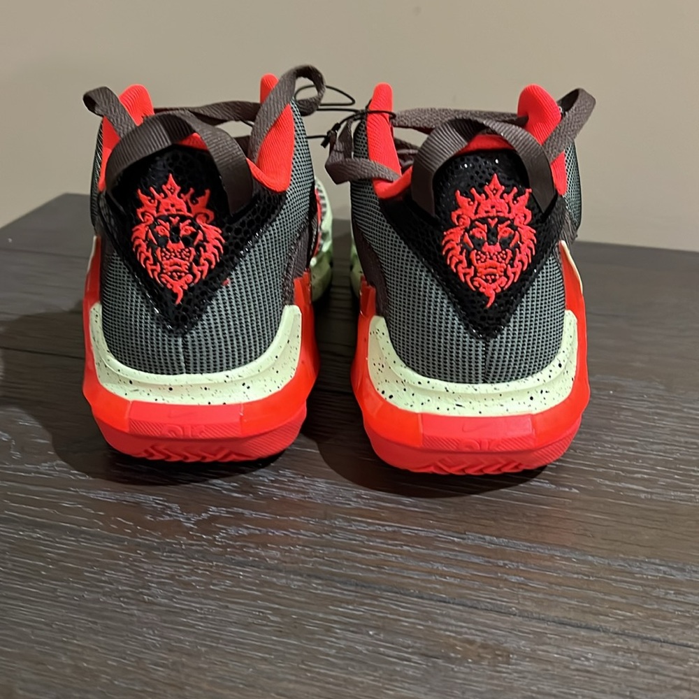 Lebron Witness VII, NWOT - Picture 3 of 6